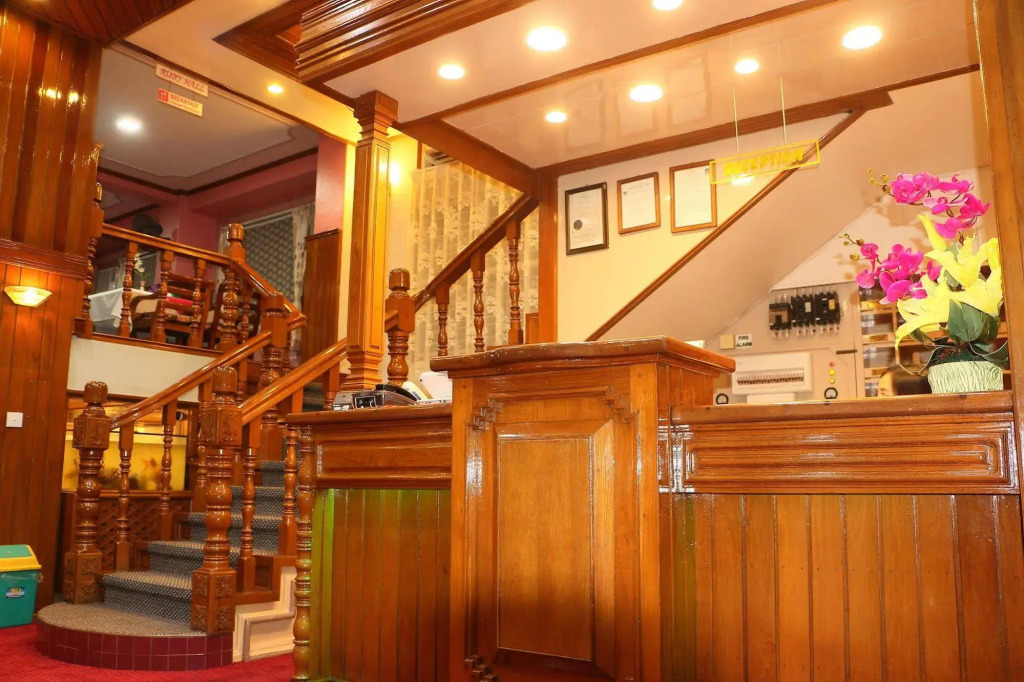 Royal City Hotel