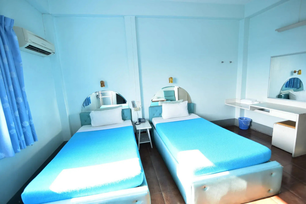 Anodard Hotel