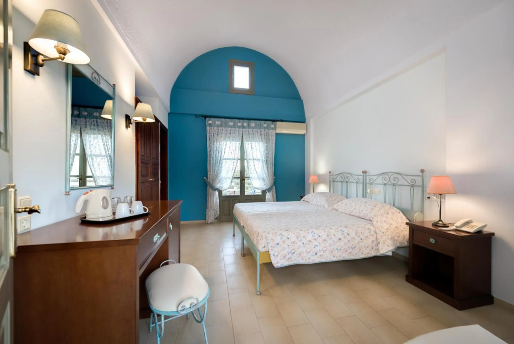 Zephyros Hotel