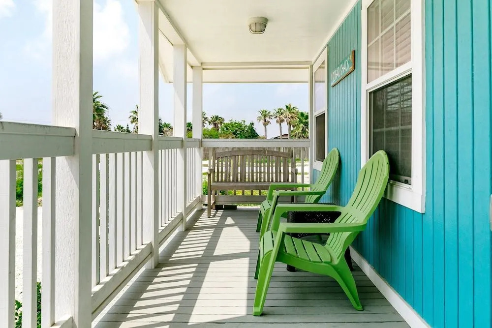 Sugar Shack Cottage in Port A by RedAwning