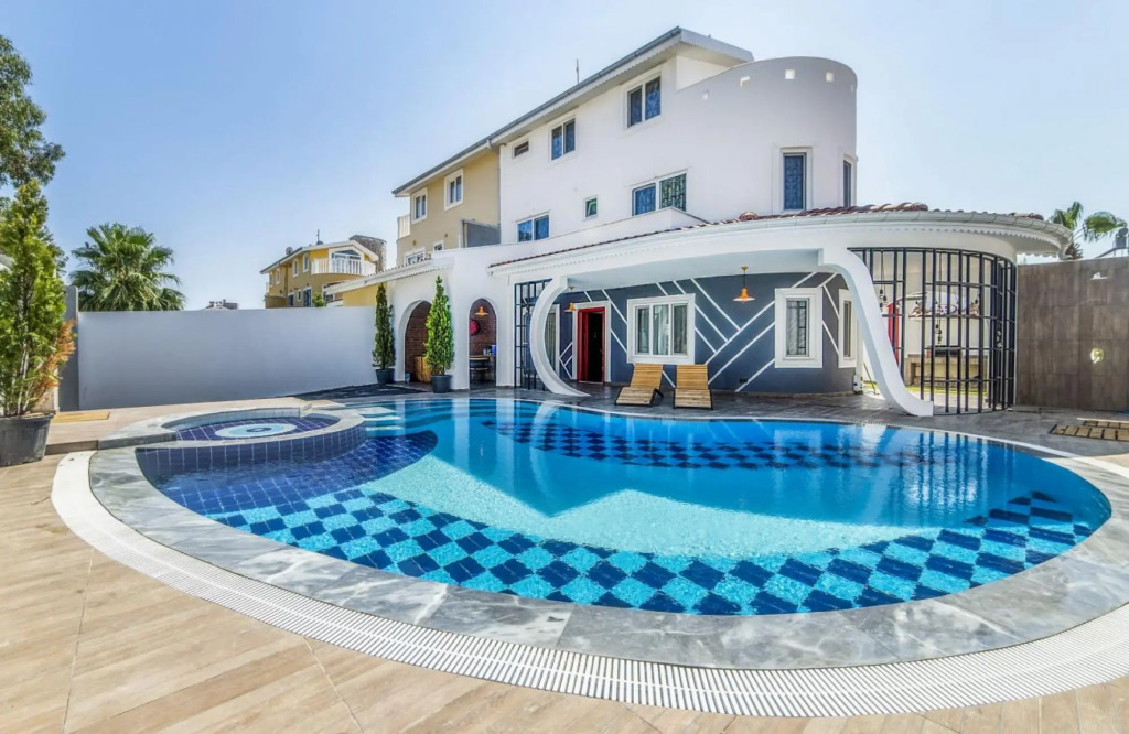 Extraordinary Villa with Private Pool in Antalya