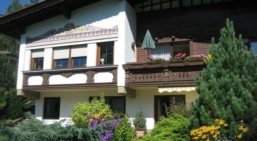 Haus Thurnes