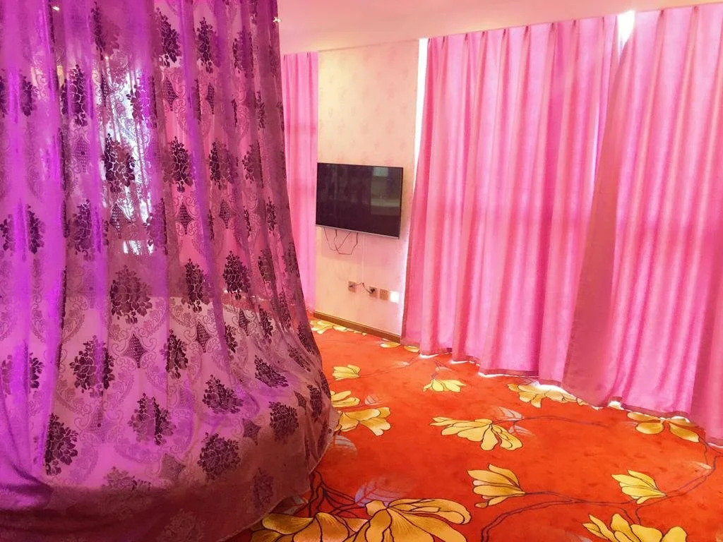 Hua Man Hotel