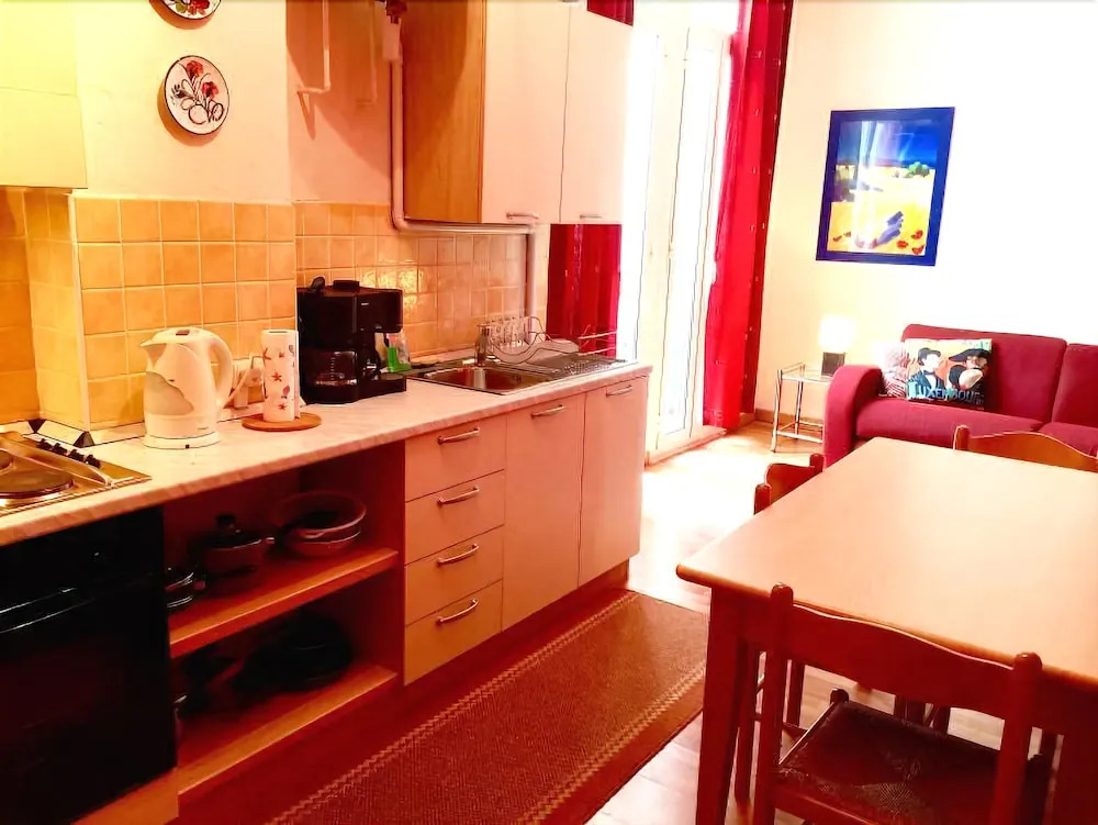 Faure Apartment