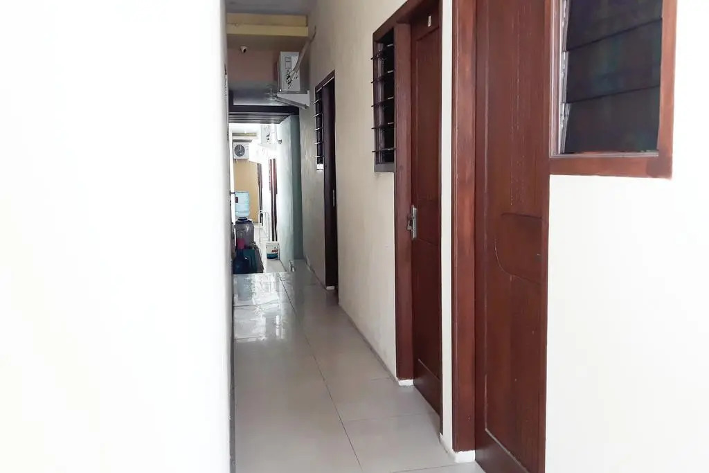 OYO Life 2678 Manyar Guest House
