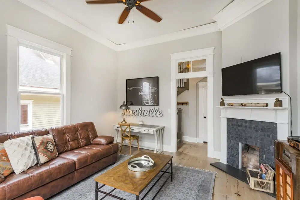 Walk to Five Points + 10 Minutes from Downtown!