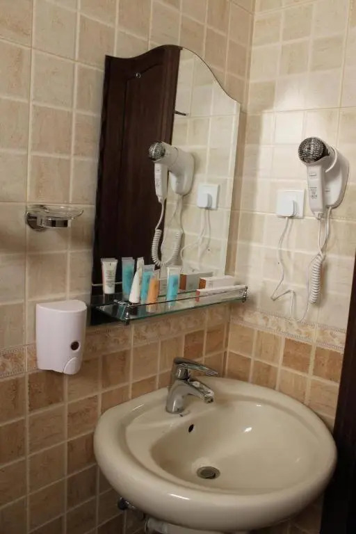 Plaza Home