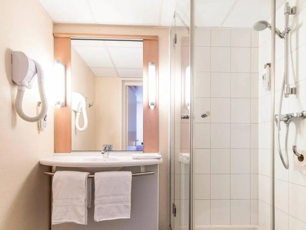 ibis Issoire