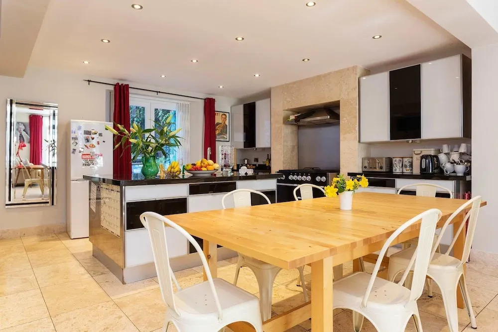 Veeve - Chepstow Villa