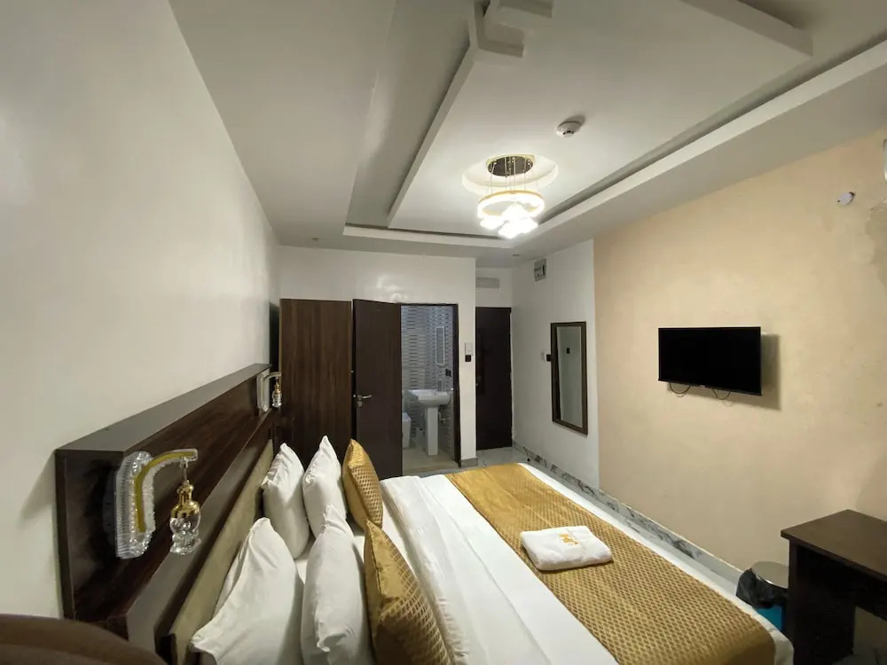 Julicis Hotels and Suites