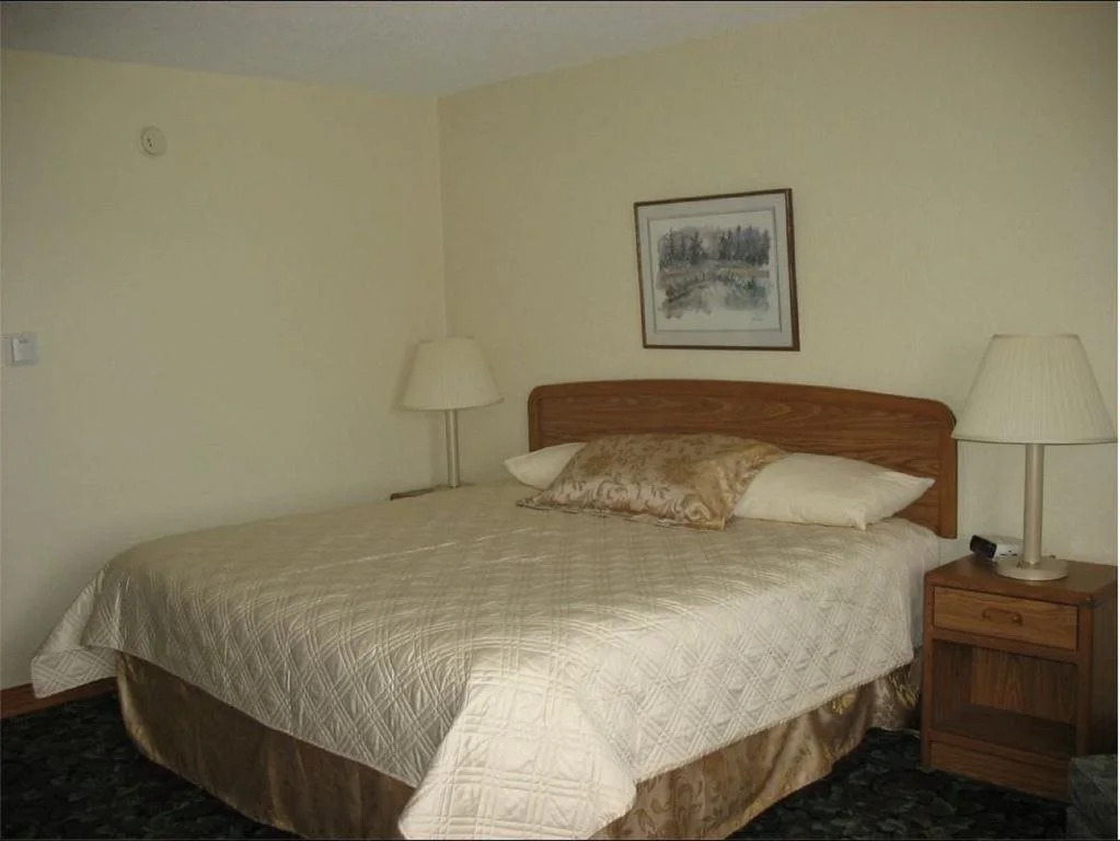 Chanhassen Inn