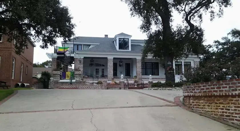 Chateau Blessey Bed & Breakfast