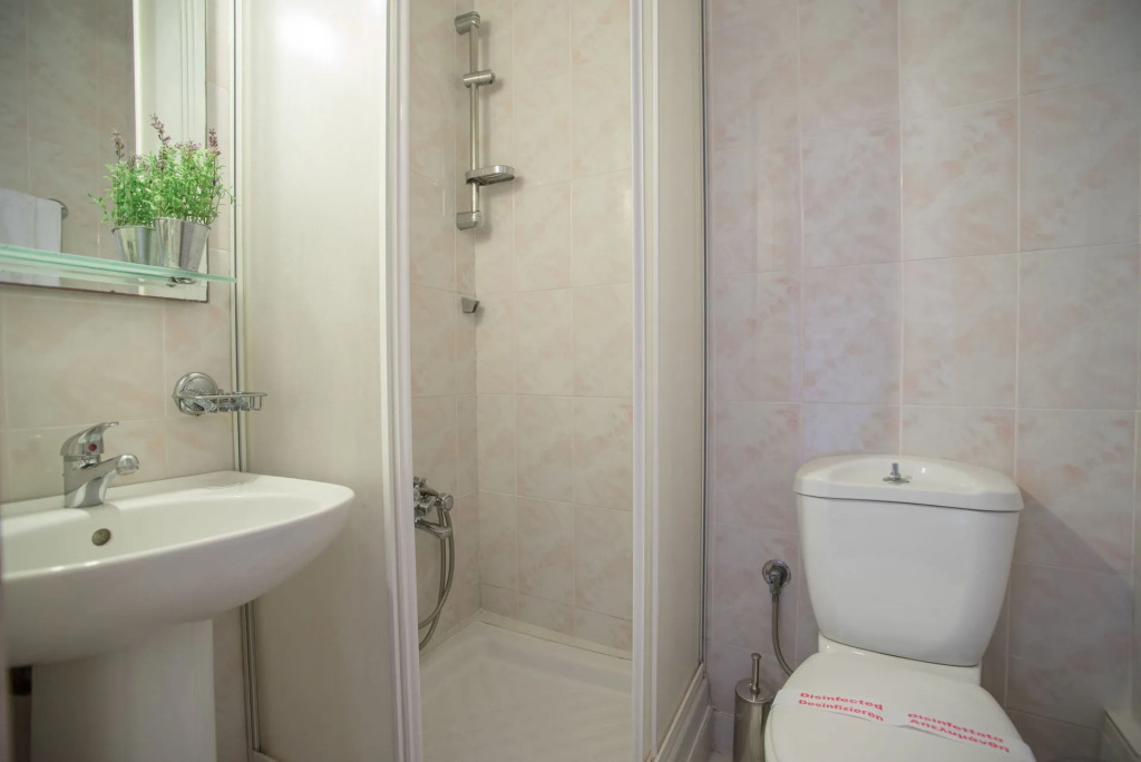 Nepheli Hotel