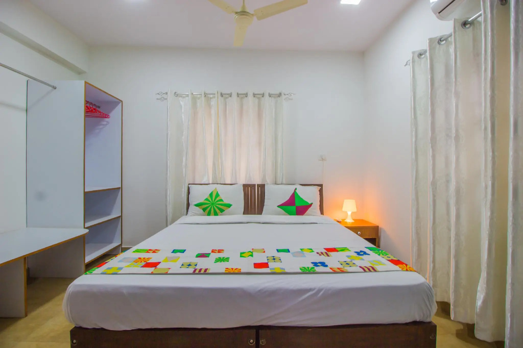 Super Collection O Holy Cross Home Stays
