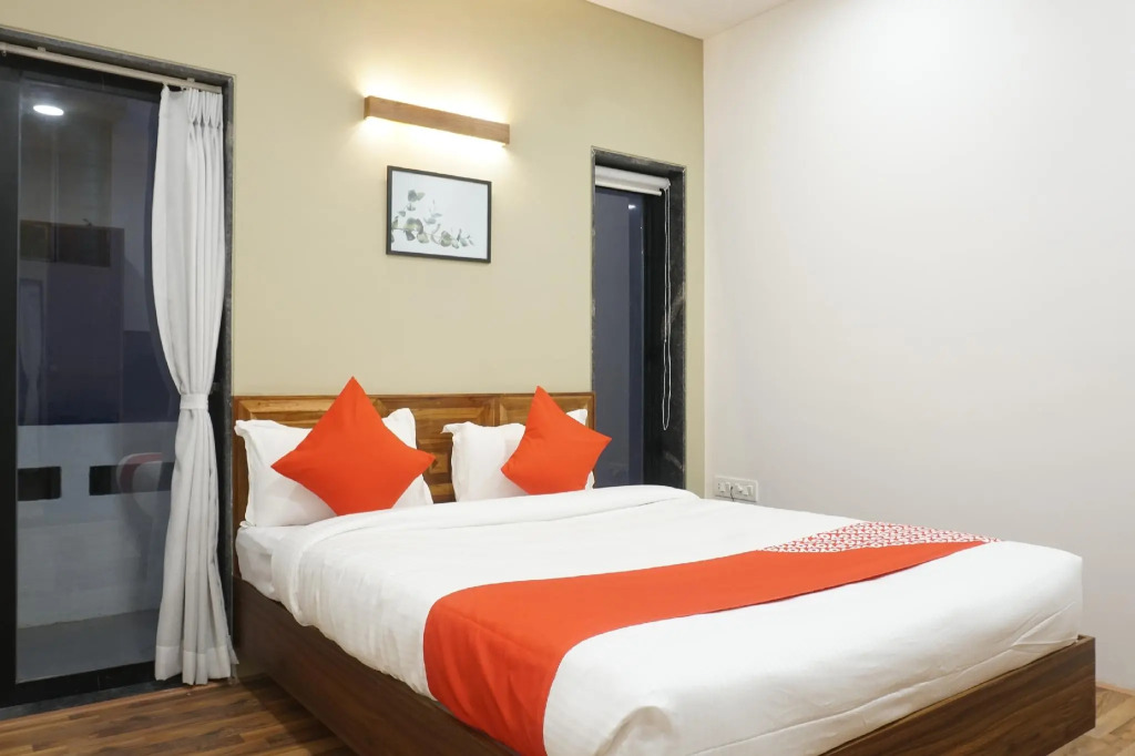 OYO Flagship 30164 Hotel Shivshakti
