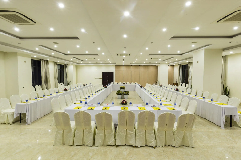 7 Seven Sea Hotel
