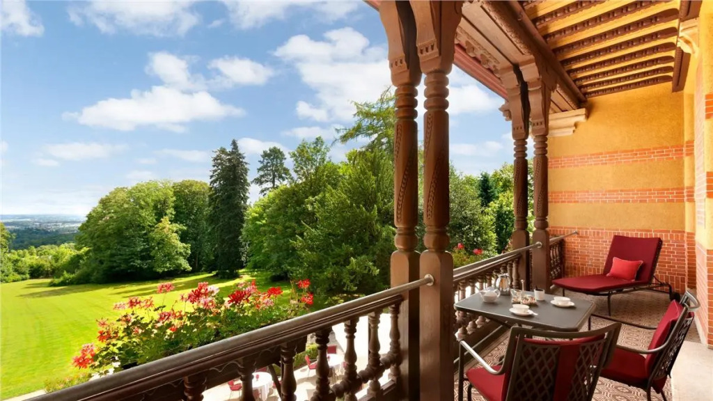 Villa Rothschild, Autograph Collection