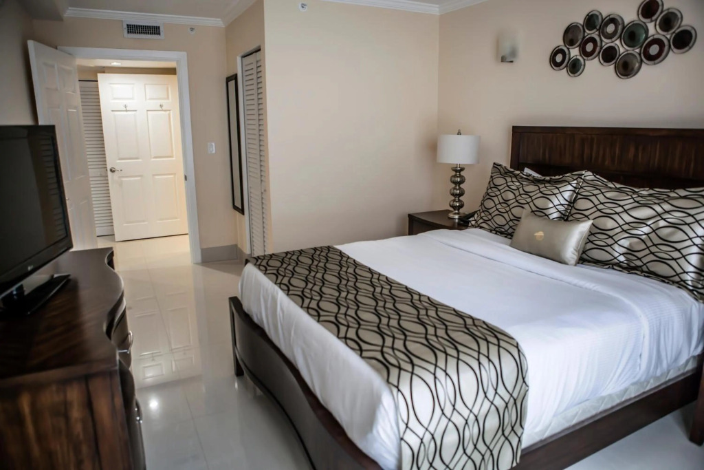 The Mutiny Luxury Suites Hotel