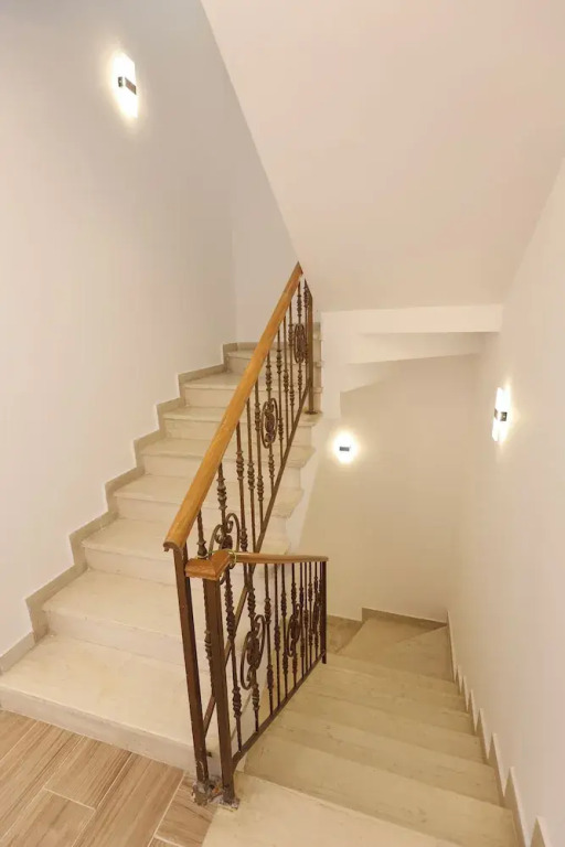 Emar Hotel
