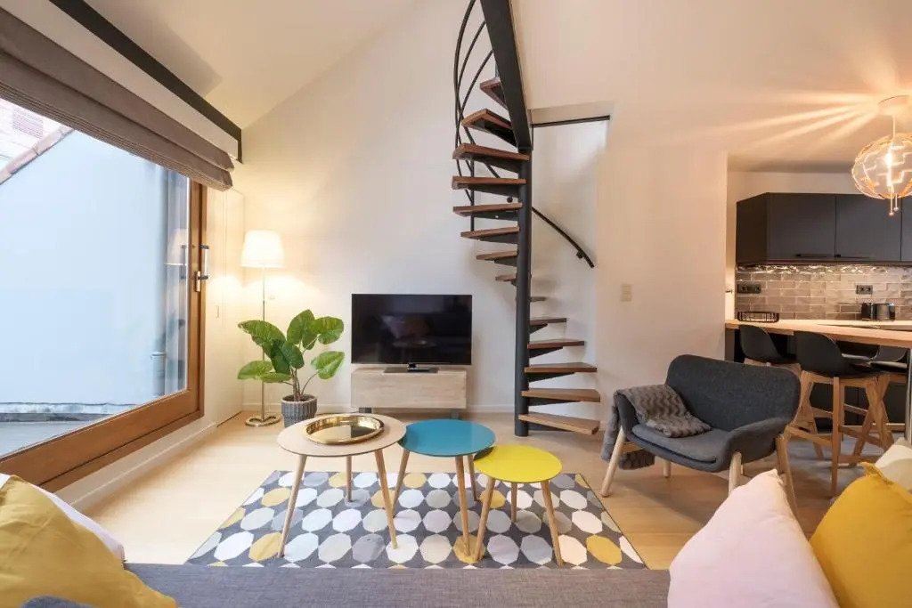 Functional housings 2 steps from Grand Place