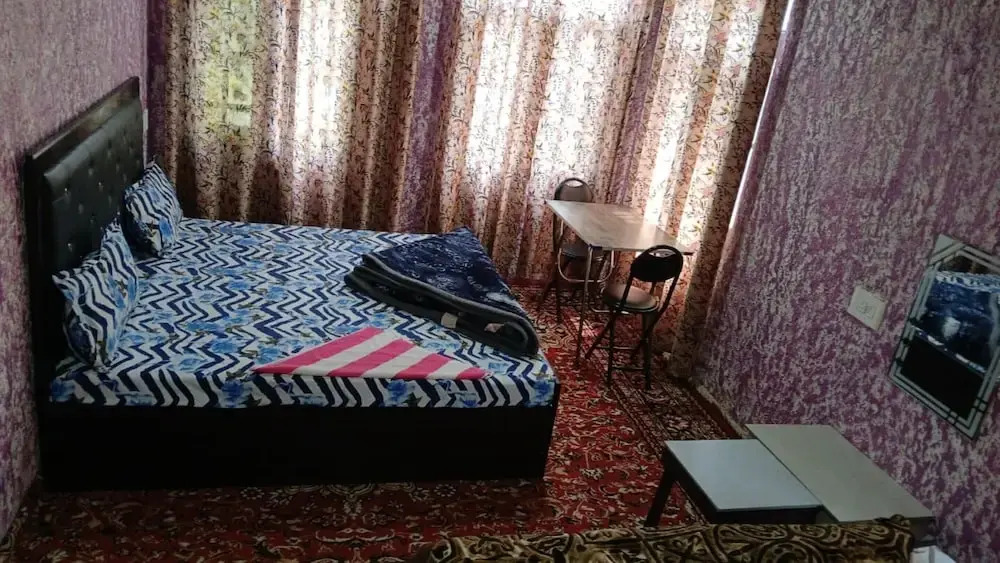 Goroomgo sunlight Srinagar