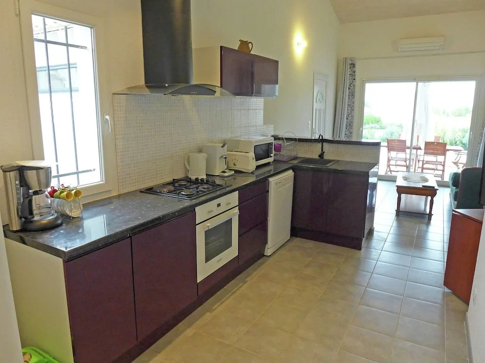 Beautiful House With Private Pool and Large Garden