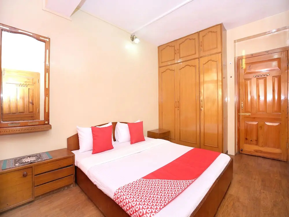 OYO 12488 Home 2BHK Meridian House