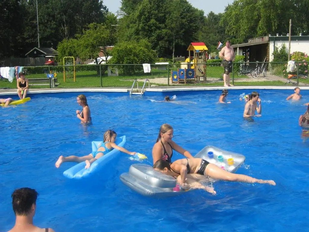 Vakantiepark t Urkerbos - Kabouterhuisje