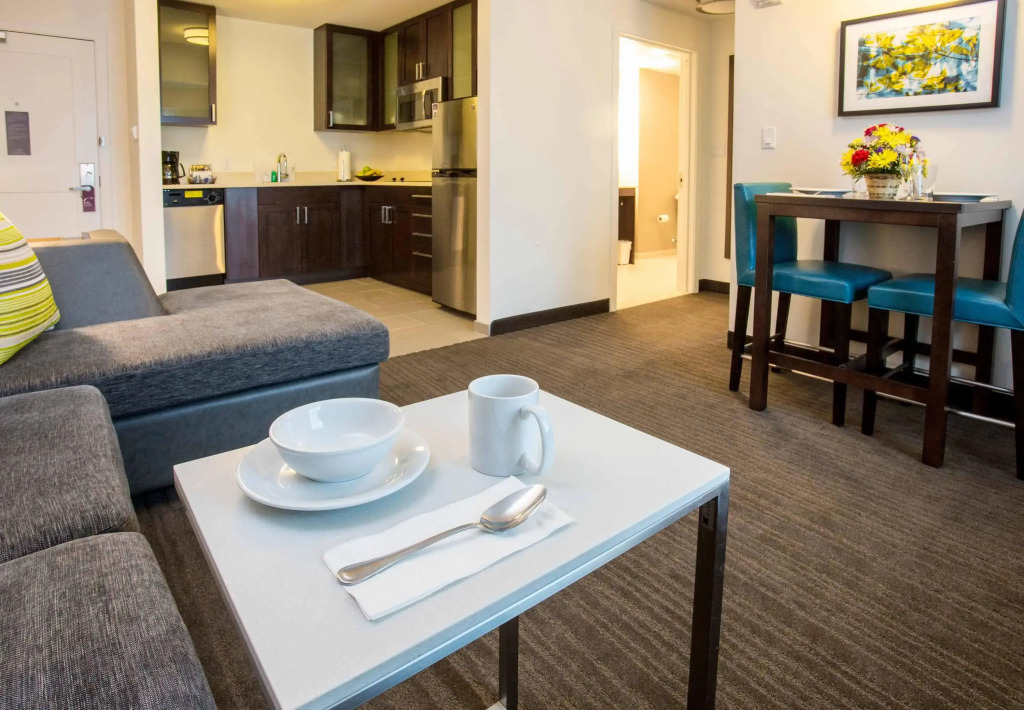 Residence Inn by Marriott The Bronx at Metro Center Atrium