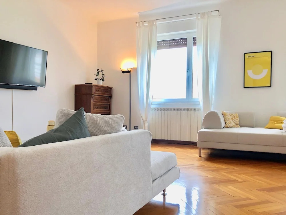 TriesteVillas Sea View, Huge 2-floor, sleeps 9
