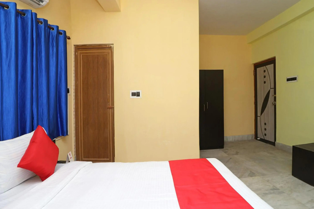 OYO 11530 Maa Tara Guest House