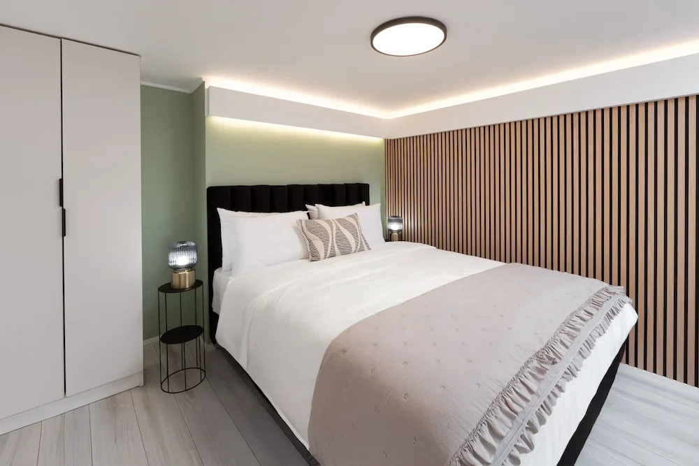 Koukaki Golden Lofts