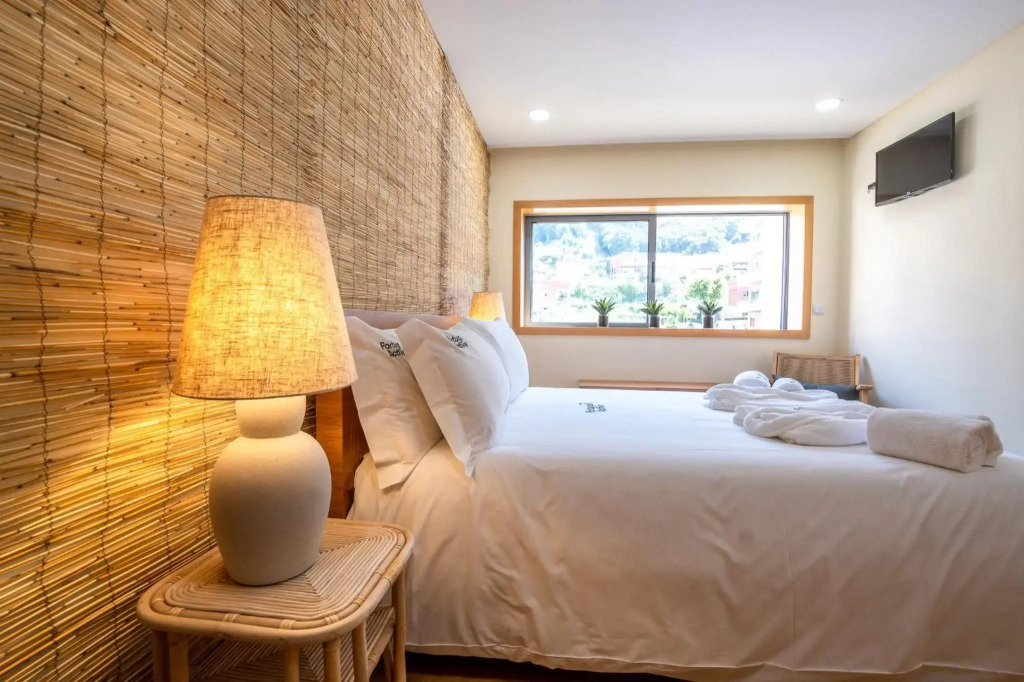Bamboo AP by PortugalActive Sea n' Mountain View