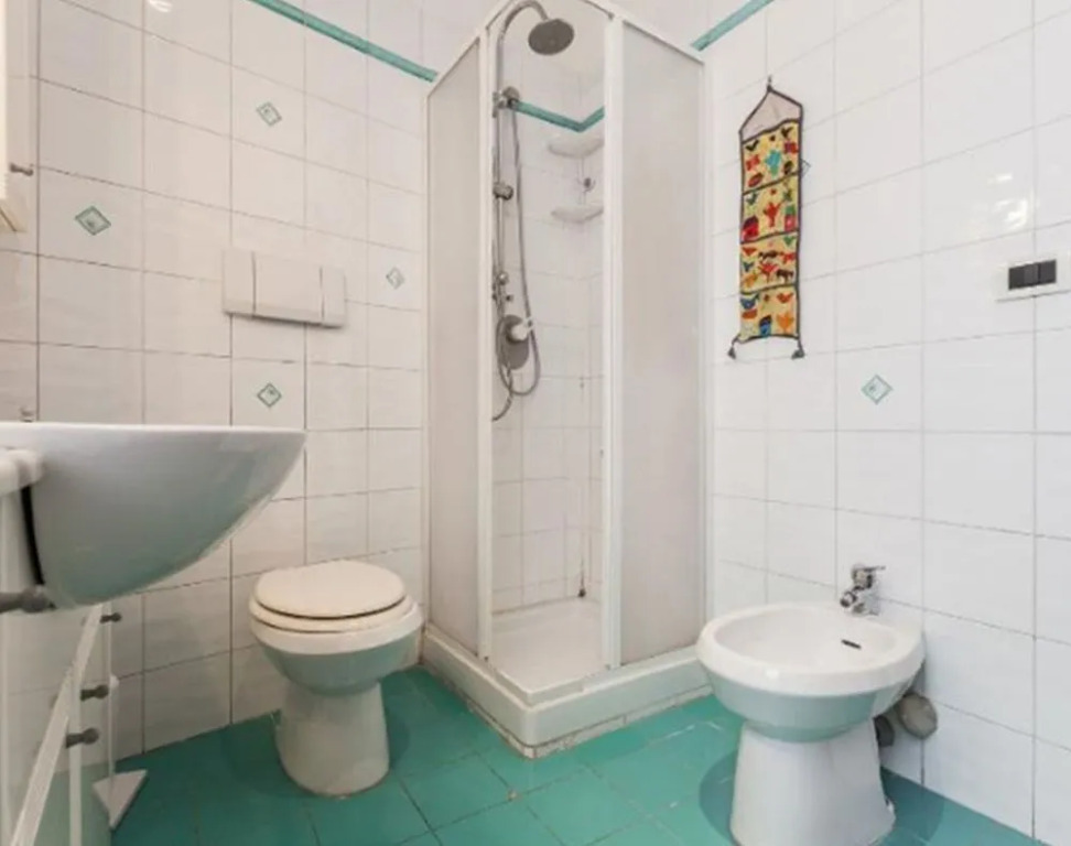 A Gem House