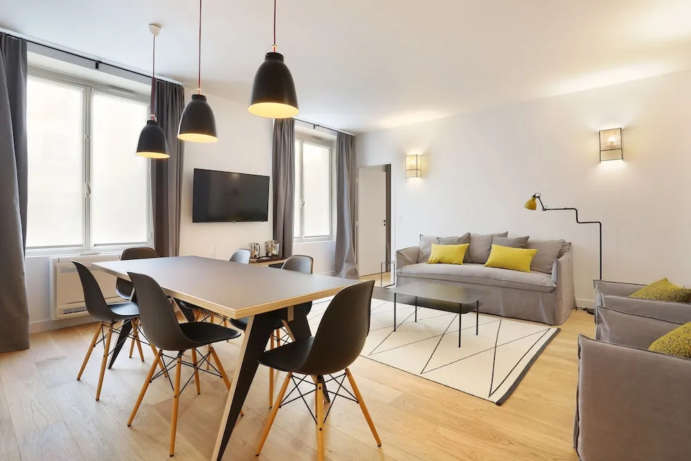 Pick A Flats Apartment in Saint Germain - Rue Corneille