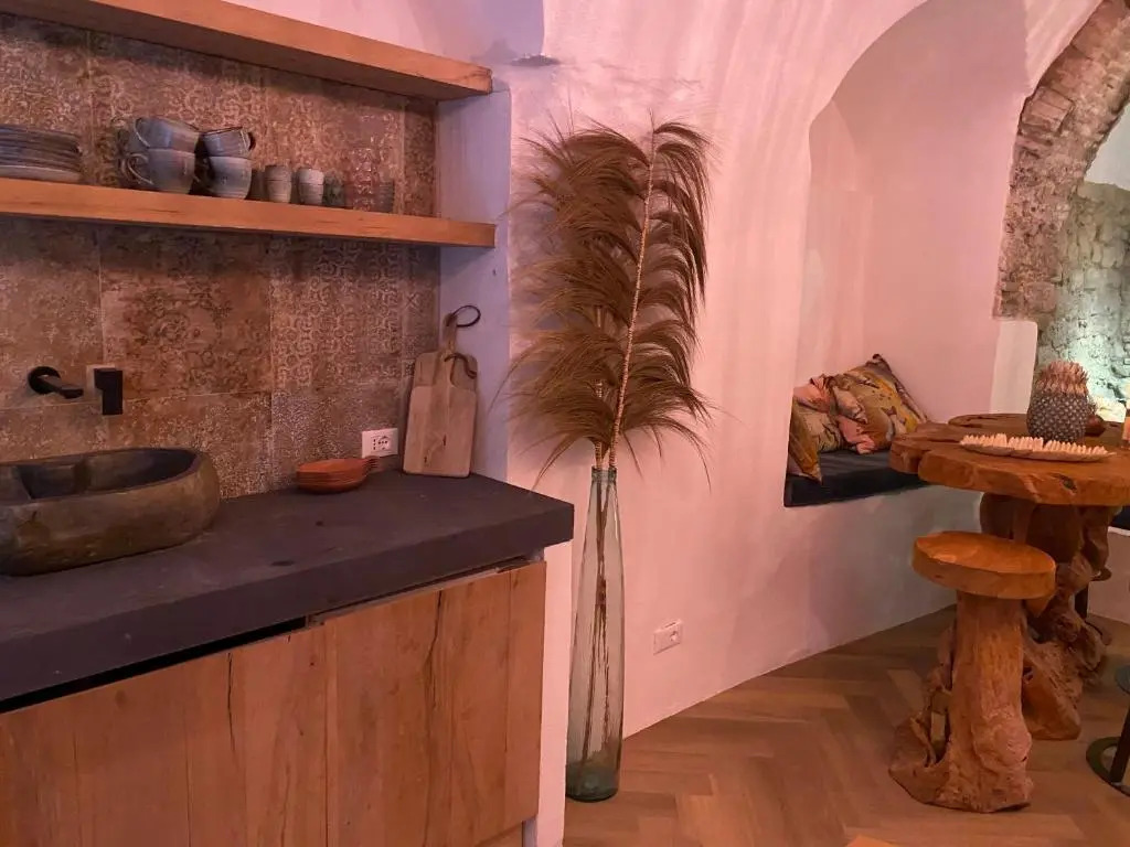 Luxury room for up to 8 people!