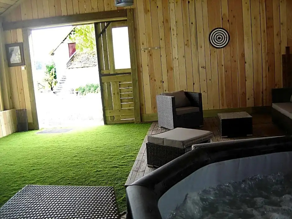 LAnagramme, chambres, table dhôtes et gîte pour adultes, naturistes ou non