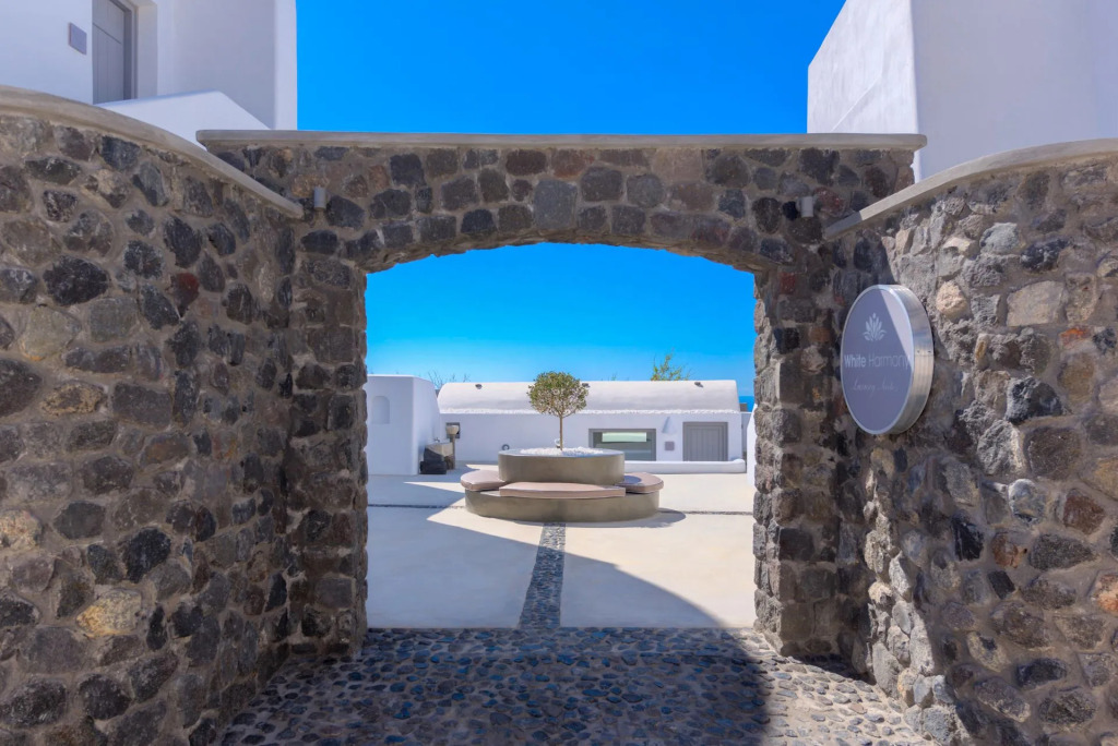 White Harmony Suites