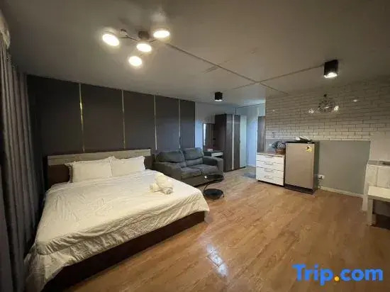 ห้องเช่ารายวัน เมืองทองธานี C5 By ณดา