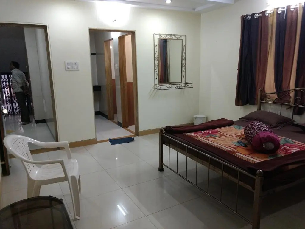 Hotel Shanti Palace