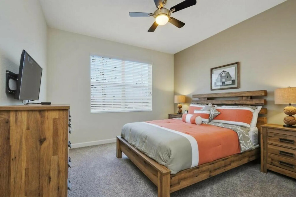 Fully Renovated 6BDR HomeChampions Gate Resort