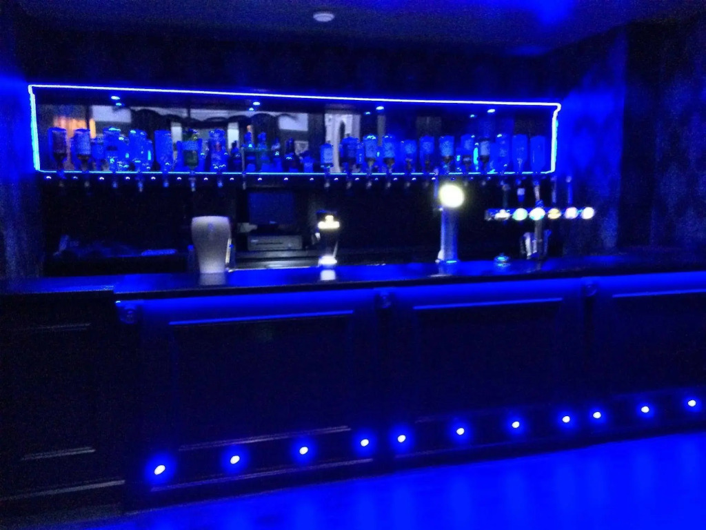 The Carlton Hotel