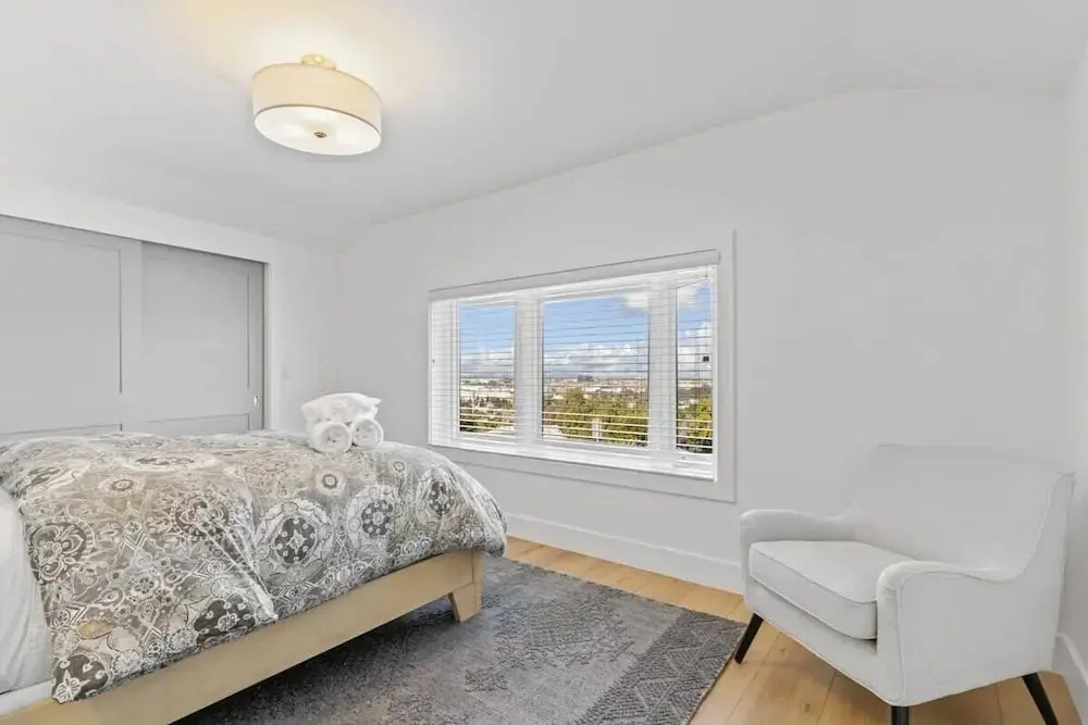 @ Marbella Lane - 3BR w/sweeping views of Bay Area