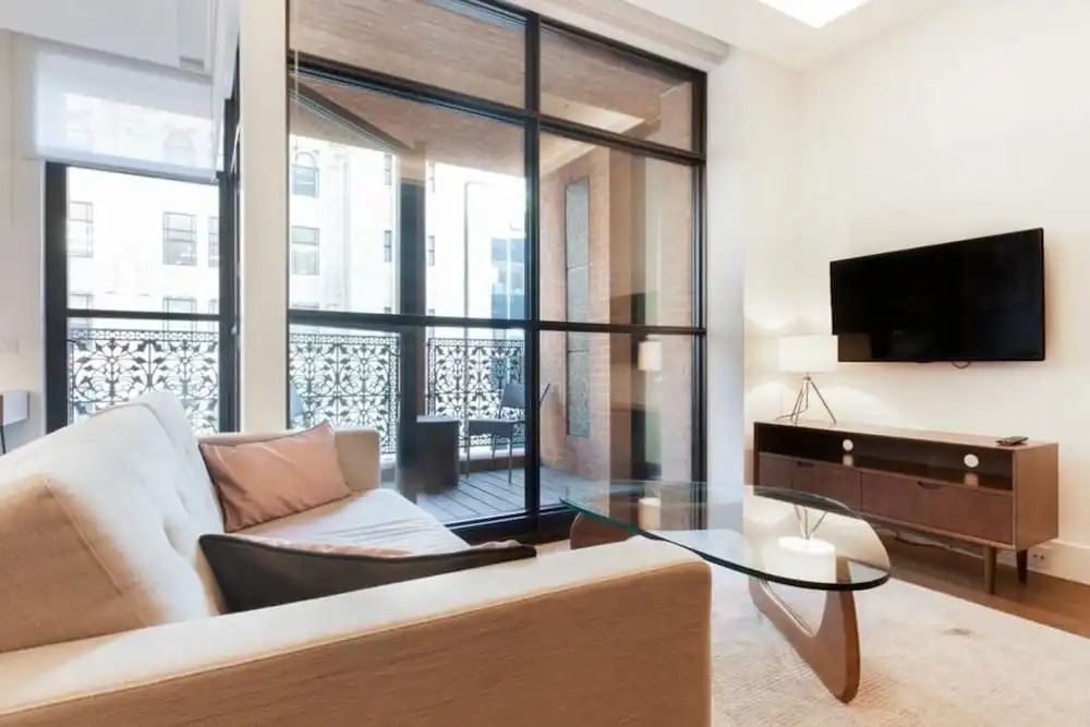 Newly Built Elegant 1 bed Home in Central London