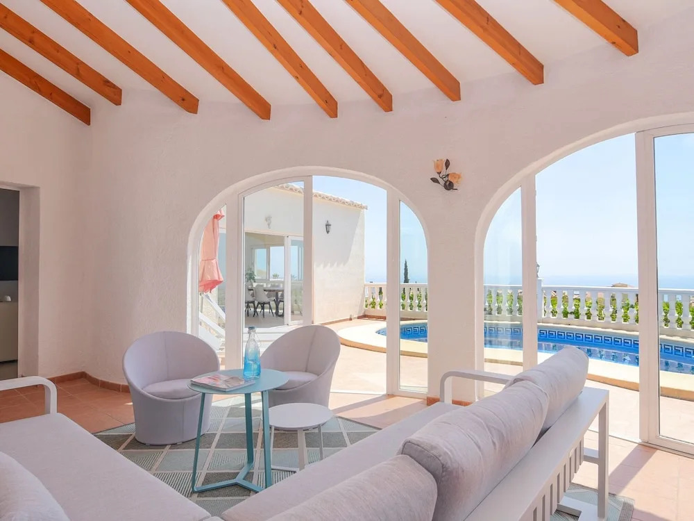 Beautiful Detached Villa10 People Private Swimming Pool and 180 Degrees sea View