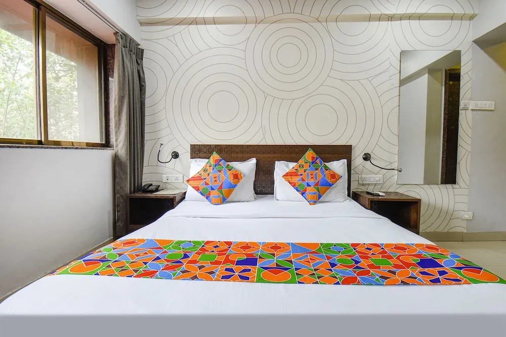 Super Collection O Rajdhani Hotel