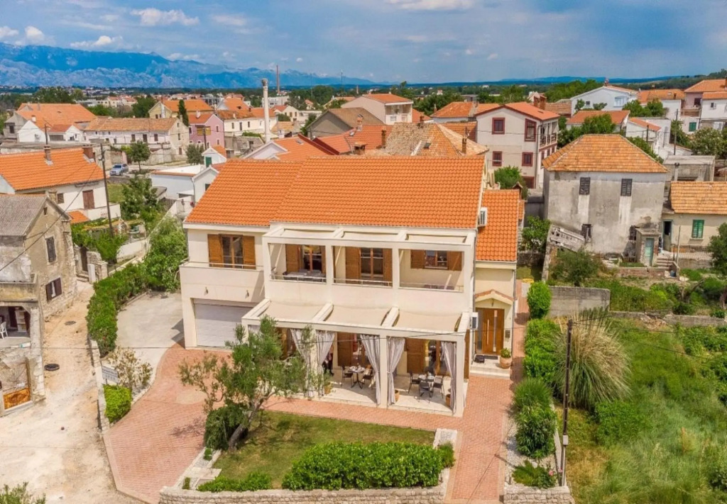Bosko - 30m From the sea With Parking - A3