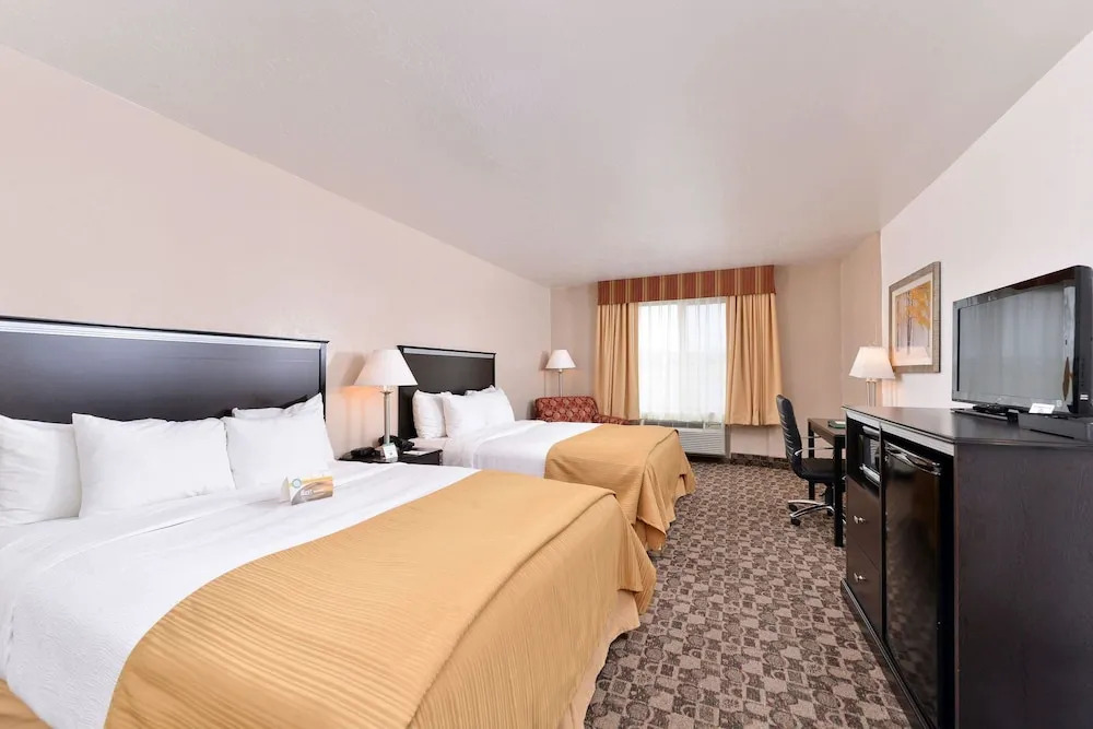 Weston Plaza Hotel