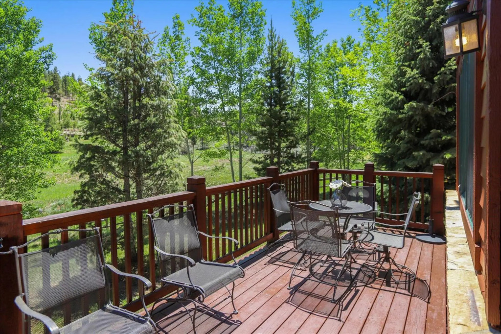 Highland Greens Comfort 3 Bedroom Townhouse by Redawning