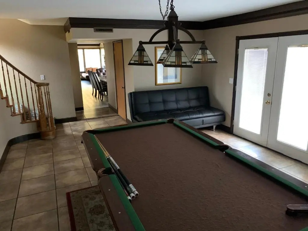 Mountain Trail Lodge and Vacation Rentals
